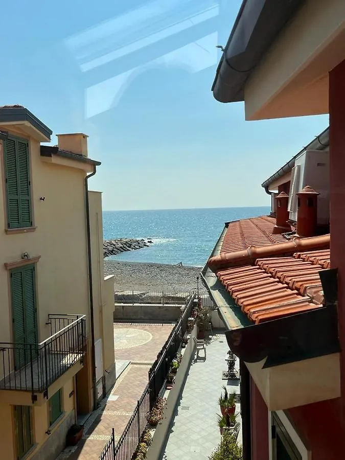 Chery Holiday Home Riva Ligure Italy